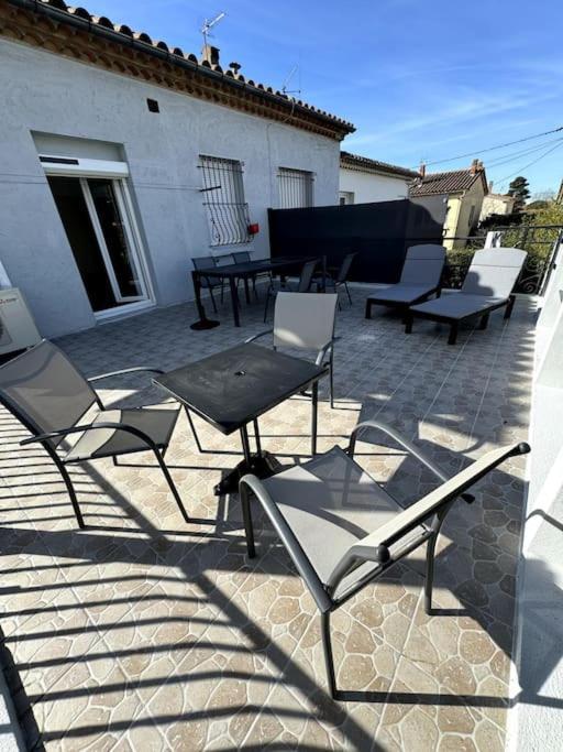 Appartement Sabatier T4 Avec Terrasse Et Jardin Carcassonne Bagian luar foto