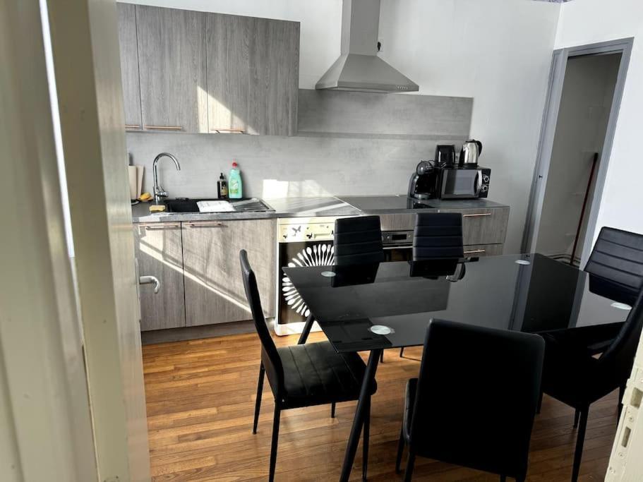 Appartement Sabatier T4 Avec Terrasse Et Jardin Carcassonne Bagian luar foto